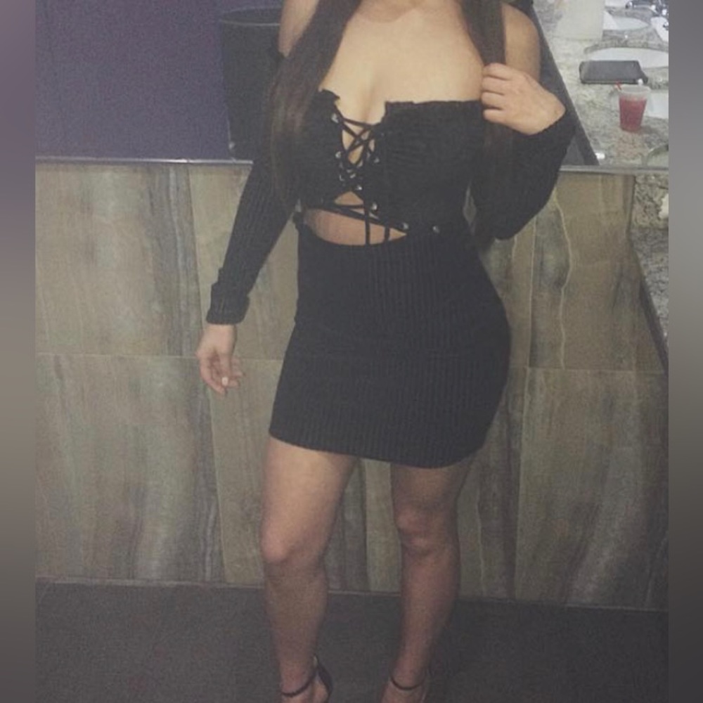 Black long sleeve dress